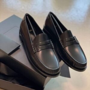 Easy wear design, simple style